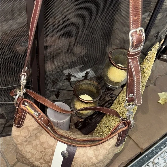 Coach Brown and Cream Signature Stripe Shoulder Bag and crossbody - Picture 6 of 14